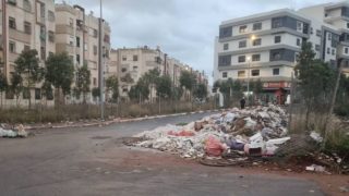 حفر وأزبال تحول الولفة بالحي الحسني إلى شاهد على الإهمال وامتهان كرامة المواطن