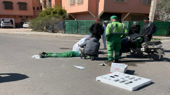نقل عامل نظافة للمستشفى إثر سقوطه من شاحنة
