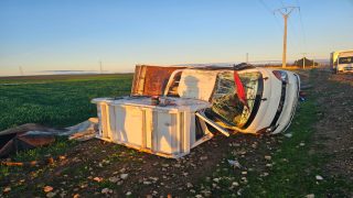 انقلاب شاحنة خفيفة بين اليوسفية و جمعة سحيم 